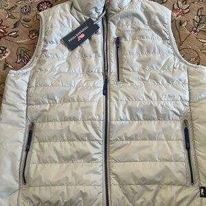NWT boys Large (16) quilted vest by Vineyard Vines